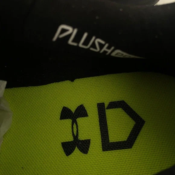 Under Armour yard turf baseball shoes black NEW 10 - Picture 7 of 7